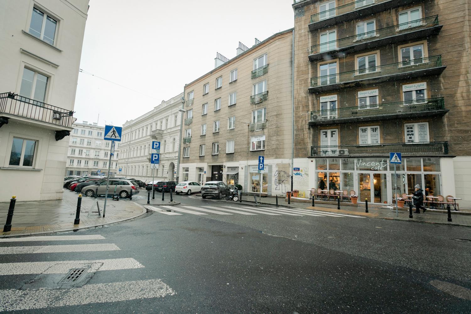 Wilcza 3g - 260m Od Ambasady Usa, 1km Od Dworca Centralnego Warsaw